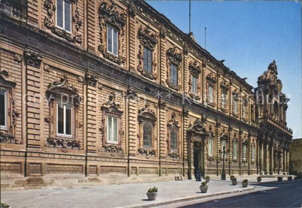 Lecce Regierungspalast und San Croce Kirche