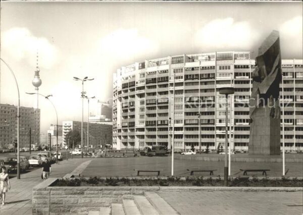 Berlin Leninplatz