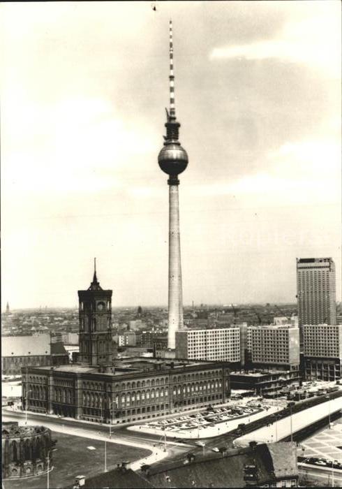 Berlin Rotes Rathaus Fernseh- UKW-Turm