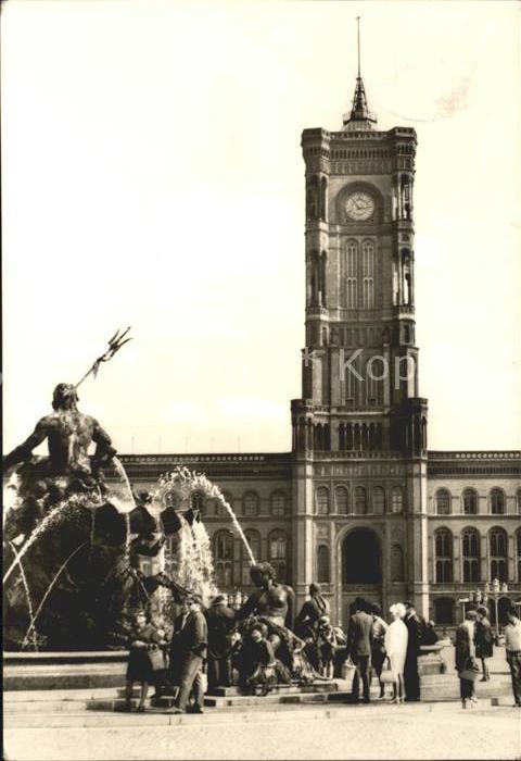 Berlin Neptun-Brunnen Rathaus
