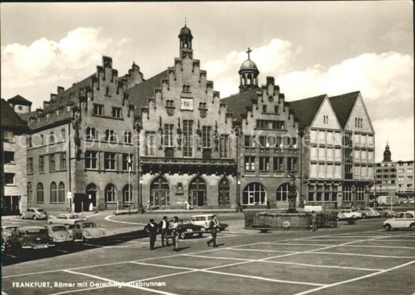 Frankfurt Main Römer Gerechtigkeitsbrunnen