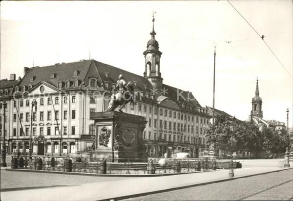 Dresden Neustädter Rathaus Denkmal August des S