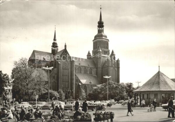 Stralsund Mecklenburg Vorpommern Leninplatz Marienkirche