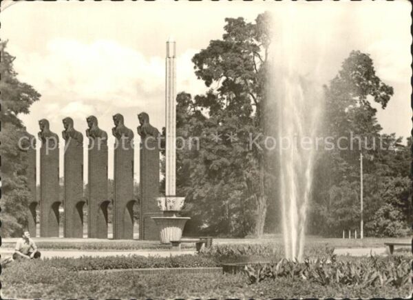 Magdeburg Kulturpark Rotehorn Pferdetor