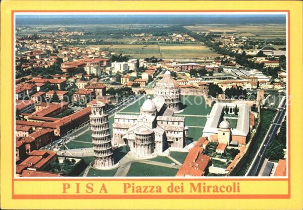 Pisa Piazza del Duomo Fliegeraufnahme Schief