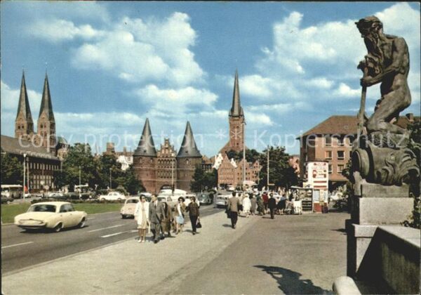 Luebeck St. Marien Holstentor St. Petri Puppenb