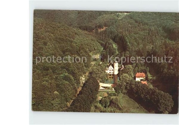 Mespelbrunn Wasserschloss im Spessart Fliegeraufnah