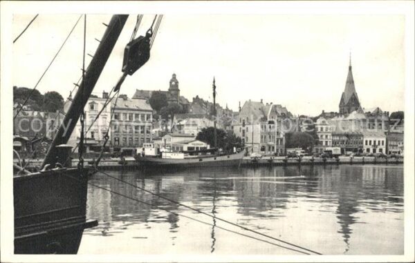 Flensburg Hafen Gymnasium und Marienkirche