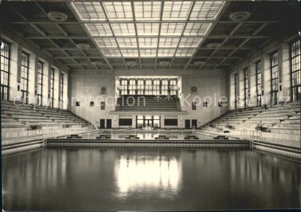 Rostock Schwimmhalle Neptun Tribüne