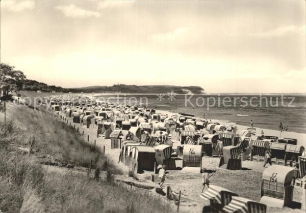 Goehren Ruegen Strandpartie