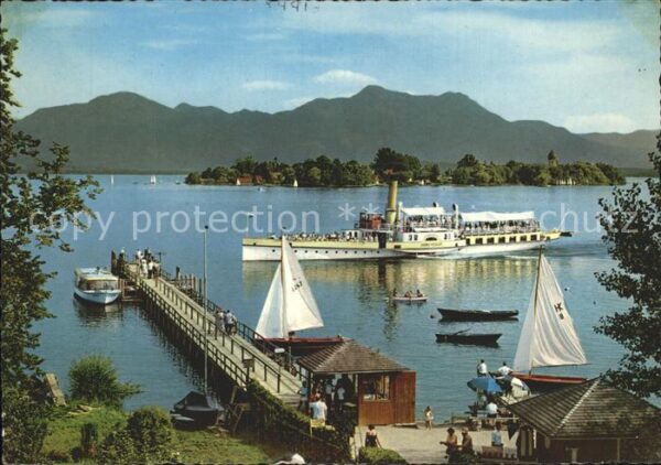 Chiemsee mit Fraueninsel Bootsanlegesteg Fahrgas