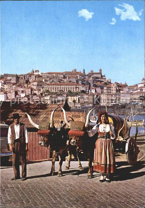 Porto Portugal Trajos regionais vista parcial da cidad