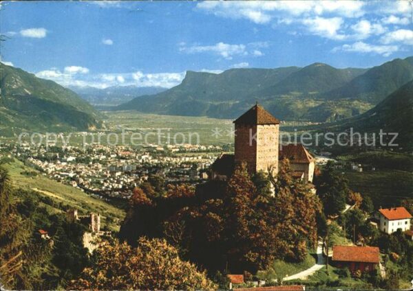 Meran Merano Schloss Tirol und Brunnenburg Alpenpano