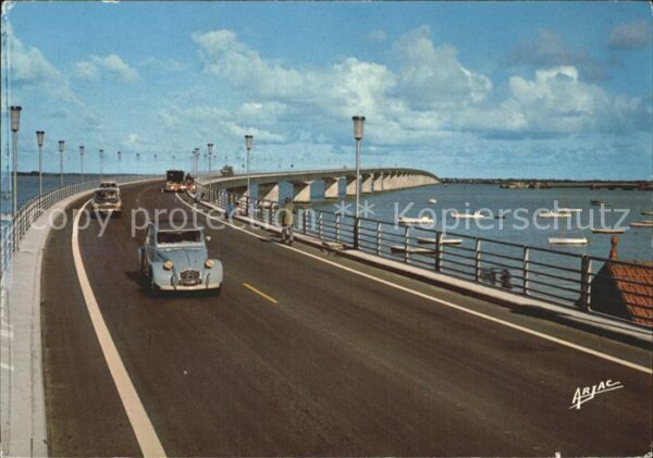 Viadukte Viaduc Ile d_Oleron Autos