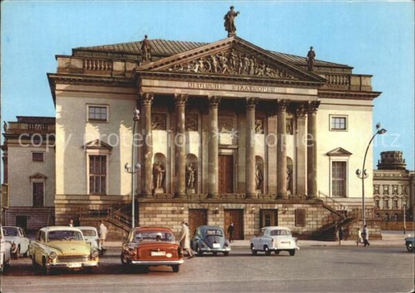 Opergebaeude Deutsche Staatsoper Berlin