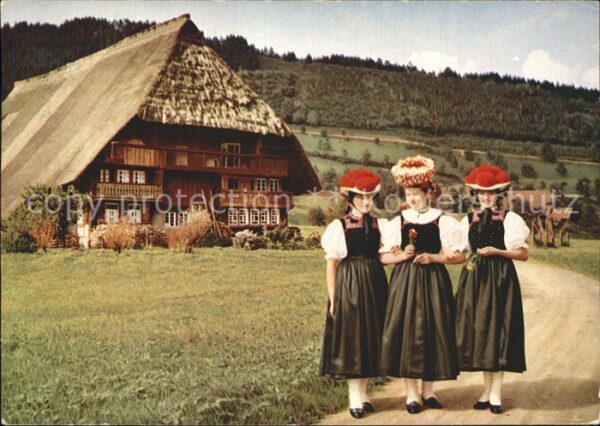 Trachten Schwarzwald Gutachtal Schwarzwaldhaus Bollenhut - P
