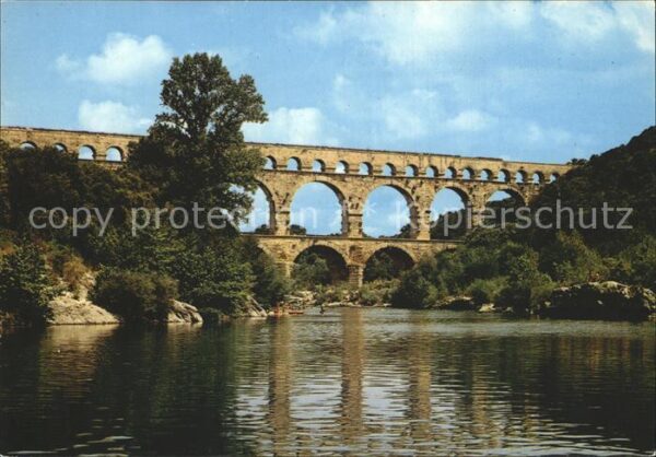 Bruecken Bridges Ponts Pont du Gard