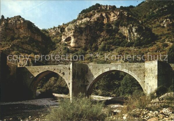 Bruecken Bridges Ponts Pont sur le Tarn St-Enimie