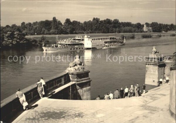 Motorschiffe MS Friedrich Engels Schloss Pillnitz Dr