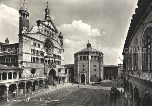 Cremona Piazza del Duomo