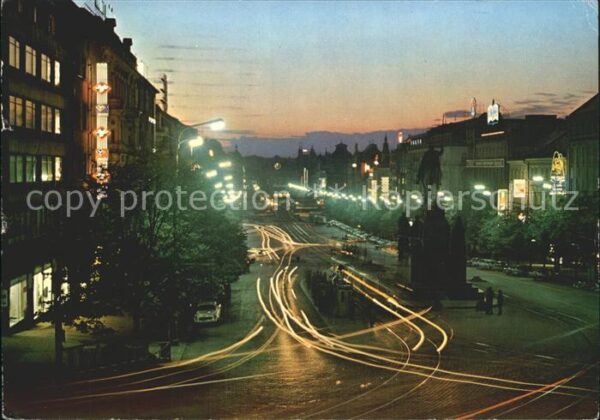 Praha Prahy Prague Wenzelsplatz am Abend