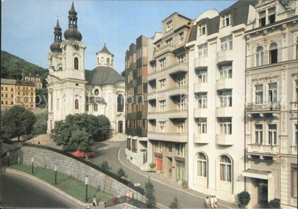 Karlovy Vary Kurhäuser mit Maria Magdalena Kirche
