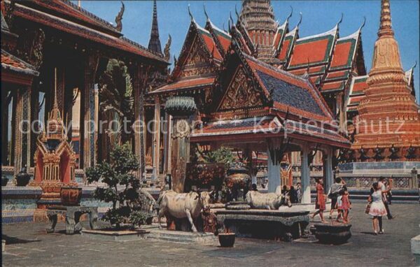 Bangkok Emerald Buddha Temple