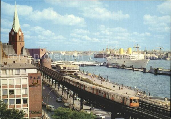 Hamburg mit Überseebrücke