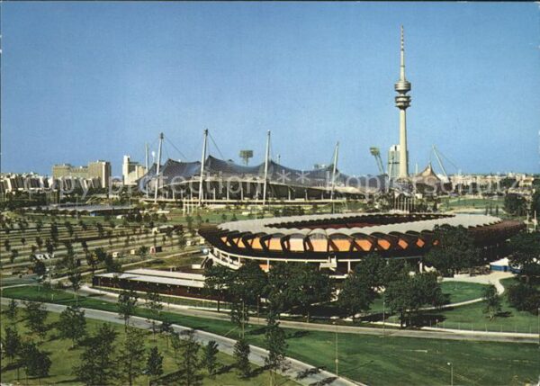 Muenchen Olympisches Dorf mit Stadion Fernsehtur