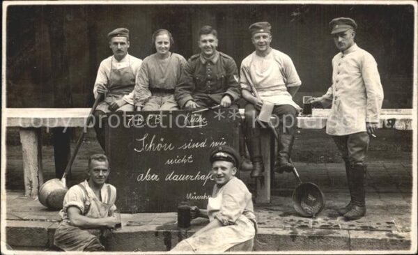 Militaria Feldkueche Field Kitchen Cuisn Bier Gruppenfoto Soldaten München