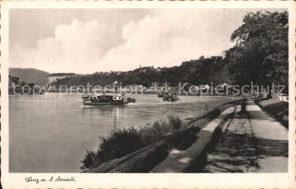 Linz Donau Seitenraddampfer