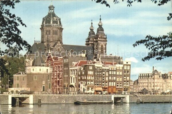 Amsterdam Niederlande Sankt Nikolauskirche und Klageturm