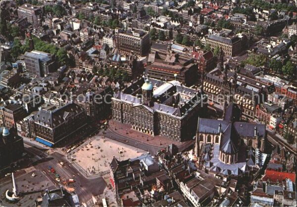 Amsterdam Niederlande Fliegeraufnahme mit Kirche