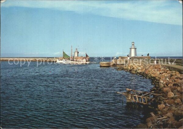 Skagen Hafeneinfahrt mit Leuchtturm