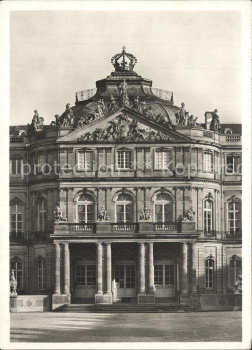 Stuttgart Neues Schloss Mittelrisalit