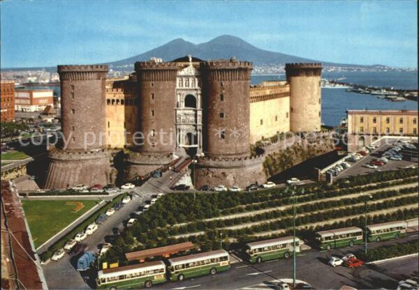 Napoli Neapel Angeviner Festungsturm