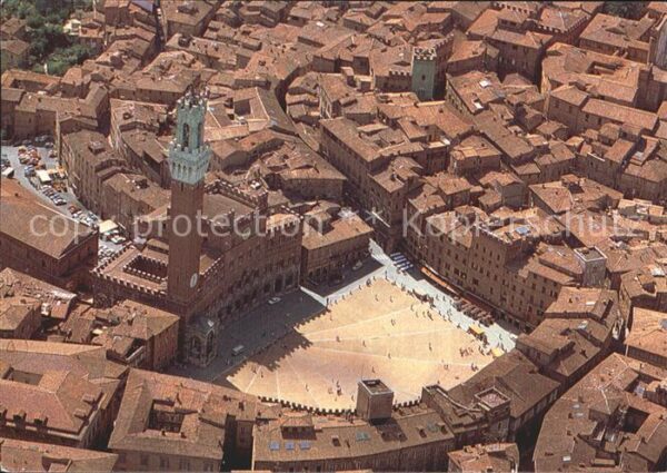 Siena Fliegeraufnahme Piazza del Campo e Pala