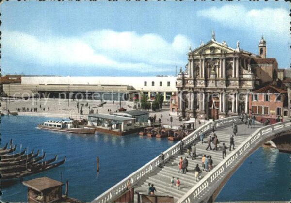 Venezia Venedig Chiesa degli Scalzi e Stazione Ferrovia