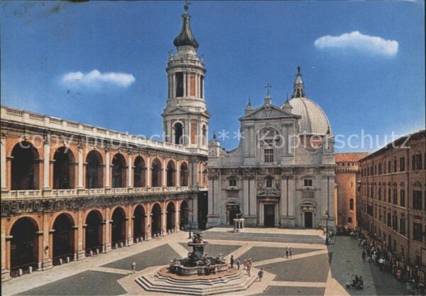 Loreto Ancona Piazza della Madonna