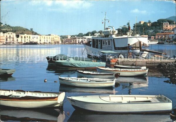 Ischia Porto Hafen