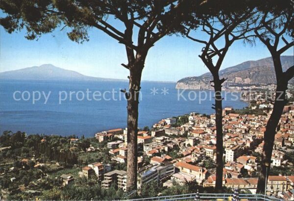 Sorrento Campania Panorama e Vesuvio Vulkan