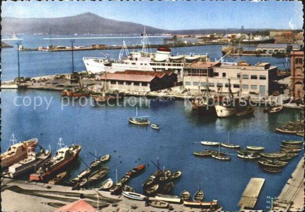 Cagliari Darsena Hafen Fähre
