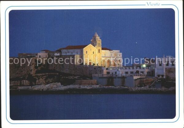 Vieste Foggia Scorcio notturno del borgo medievale