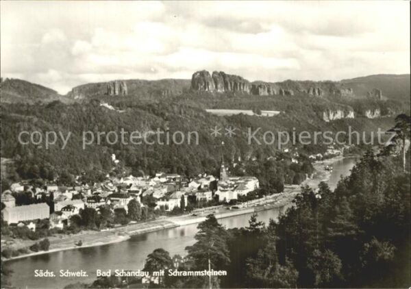 Bad Schandau Panorama Elbetal mit Schrammsteinen Elb