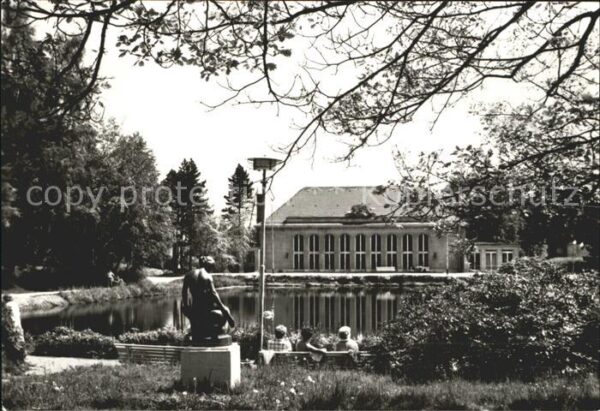 Bad Brambach Festhalle Skulptur Teich