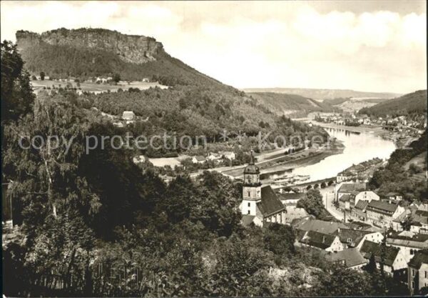 Koenigstein Saechsische Schweiz Panorama Elbtal mit Lilienstein Elbsand