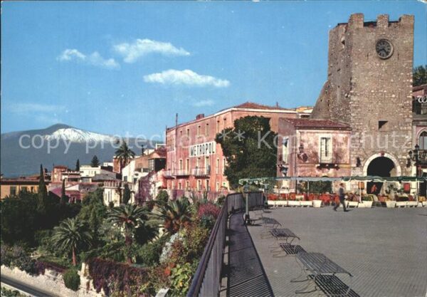 Taormina Sizilien Piazza IX Aprile Platz Vulkan Ätna