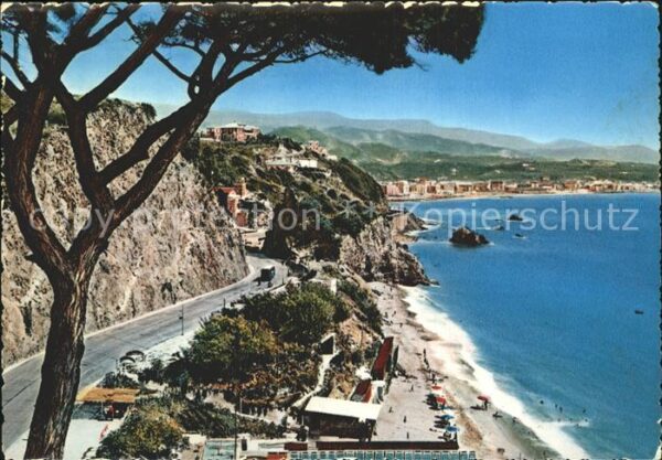 Albissola Küstenstrasse Strand