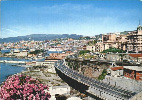 Genova Genua Liguria Panorama porto con sopraelevata Hafen S