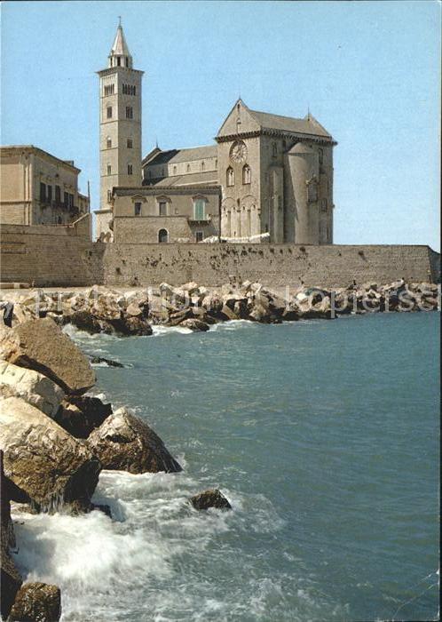 Trani Duomo visto dalla scogliera Dom Küste